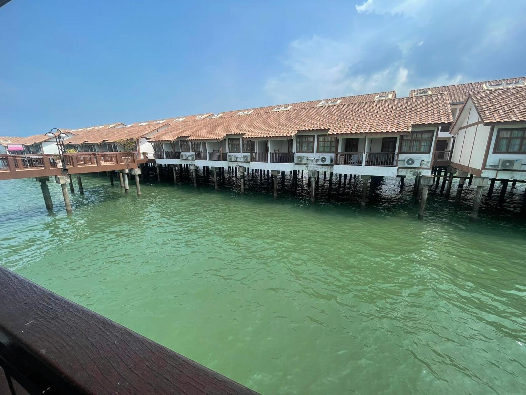 Water Chalet Port Dickson- Private 외부 사진